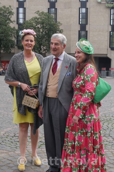 Fürst Aloys-Konstantin, Princess Stephanie and Princess Augustina zu Löwenstein-Wertheim-Rosenberg